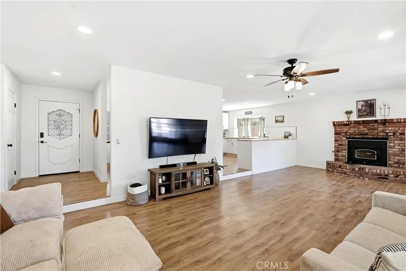 43831 Victor Place