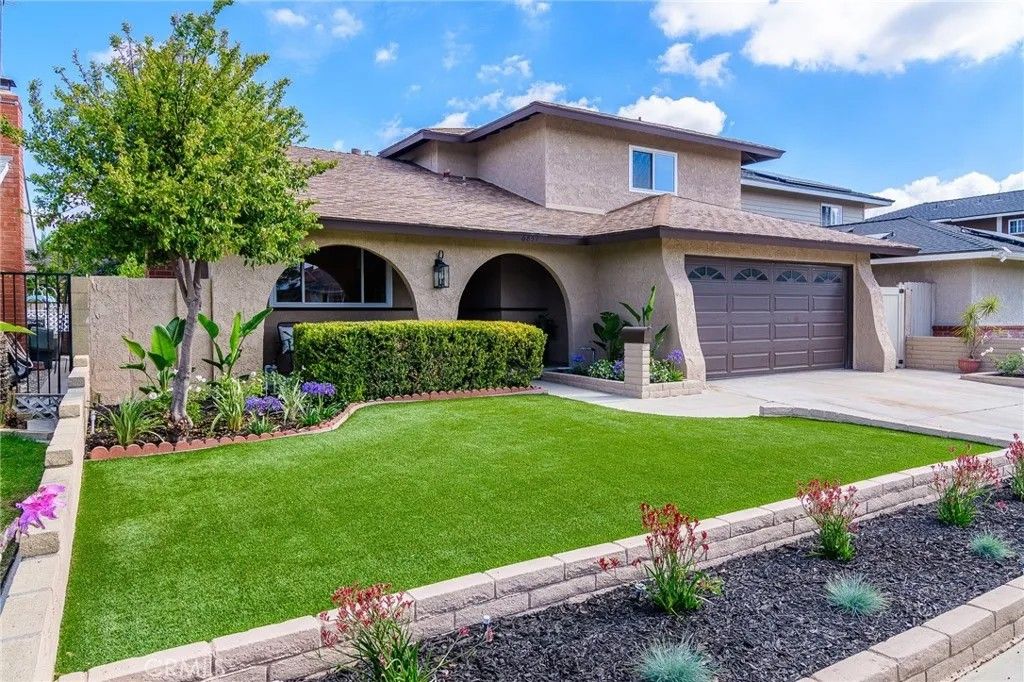 Photo of 6851 Reefton Avenue, Cypress, CA 90630 (MLS # OC26076265)