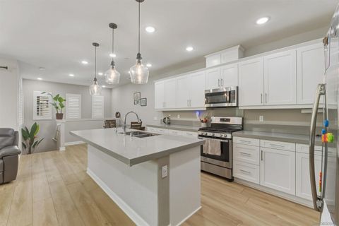 10849 Blake Way San Diego CA 92129