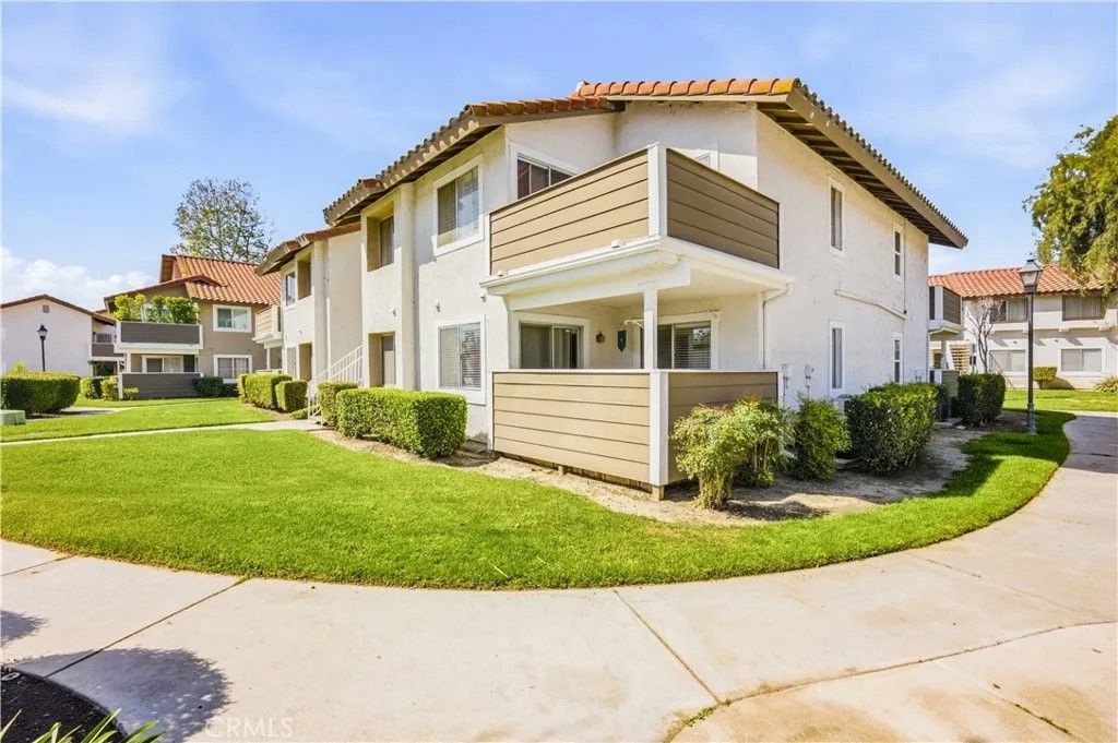 Photo of 3709 Country Oaks Loop #E, Ontario, CA 91761 (MLS # CV26073010)