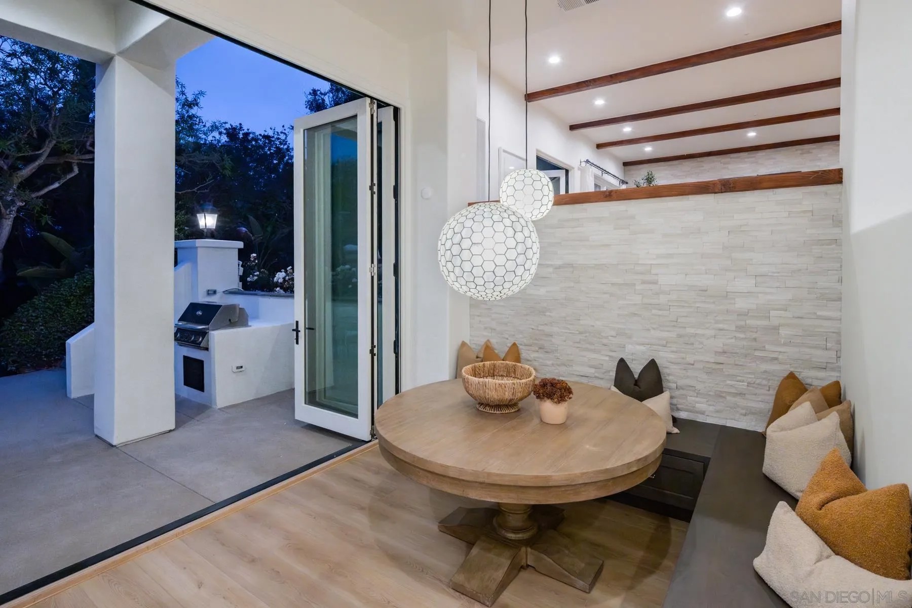 2815 Santa Fe Vista Ct