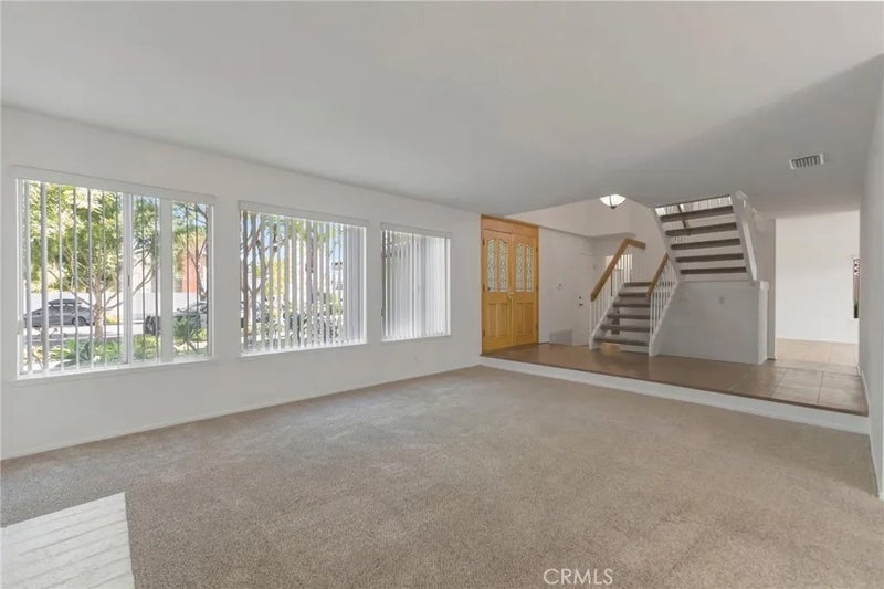 3812 Salem