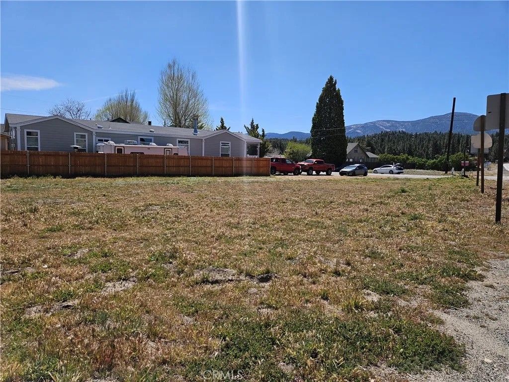 Photo of 0 Meadow Ln, Big Bear Lake, CA 92314 (MLS # IV26095982)