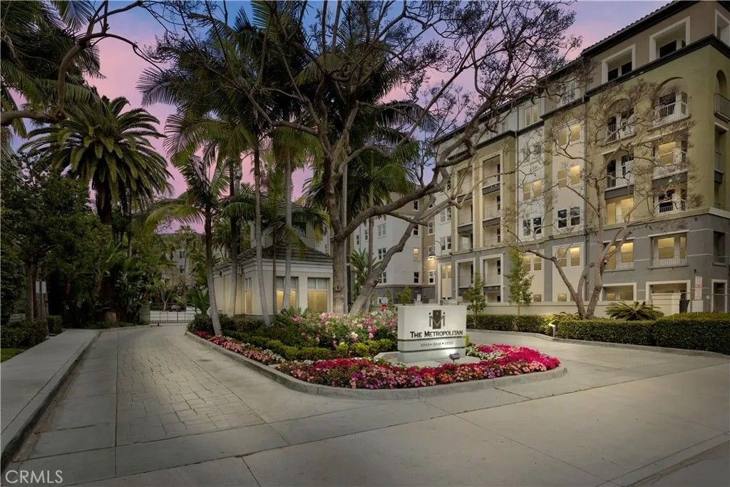 Photo of 2253 Martin #317, Irvine, CA 92612 (MLS # OC26022543)