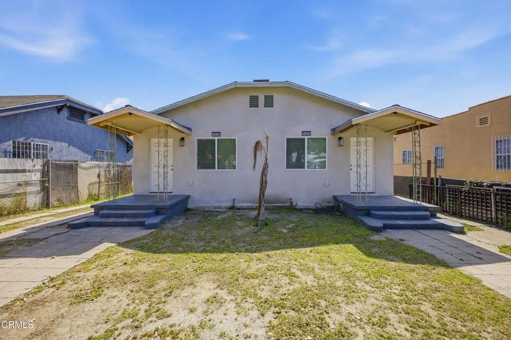 Photo of 1042 W 62nd Street, Los Angeles, CA 90044 (MLS # P1-26222)