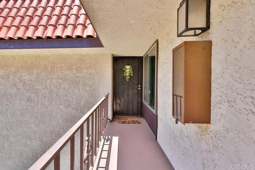 6878 Navajo Road 78