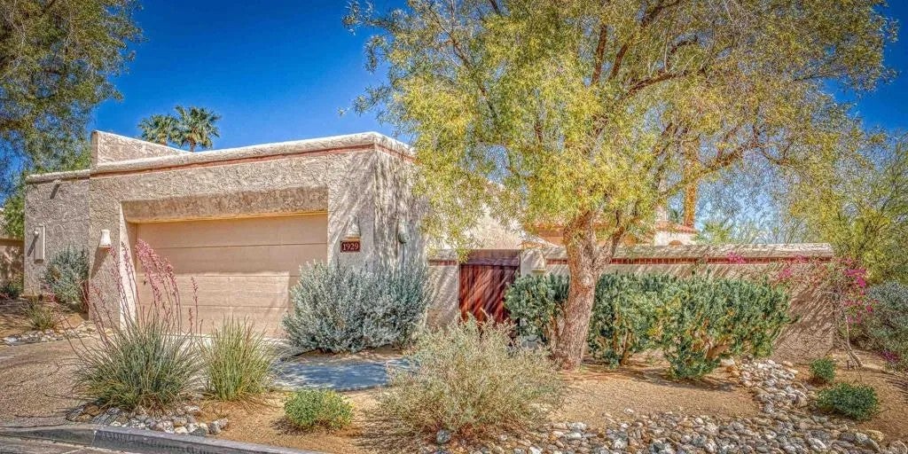 1929 Desert Vista