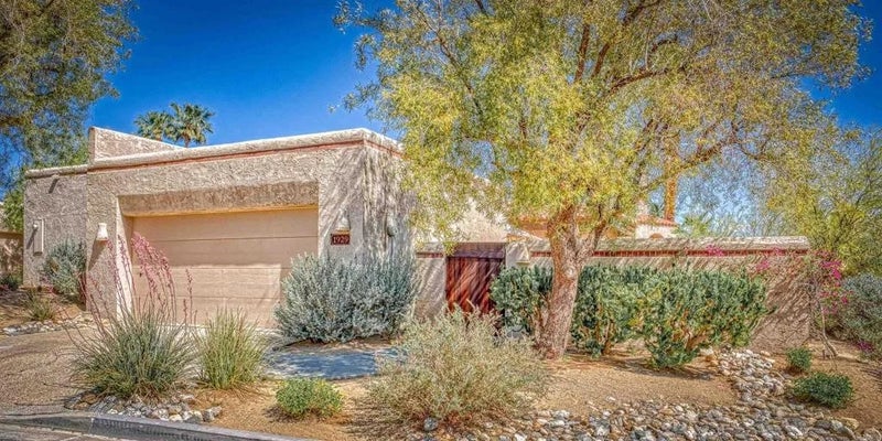 1929 Desert Vista