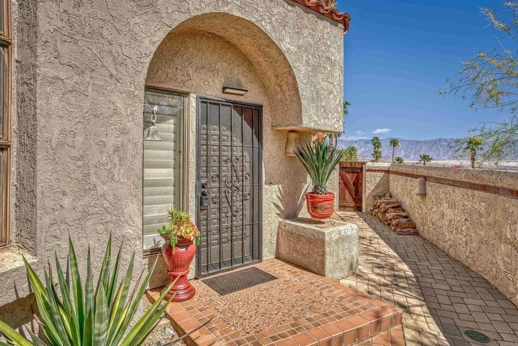 1929 Desert Vista