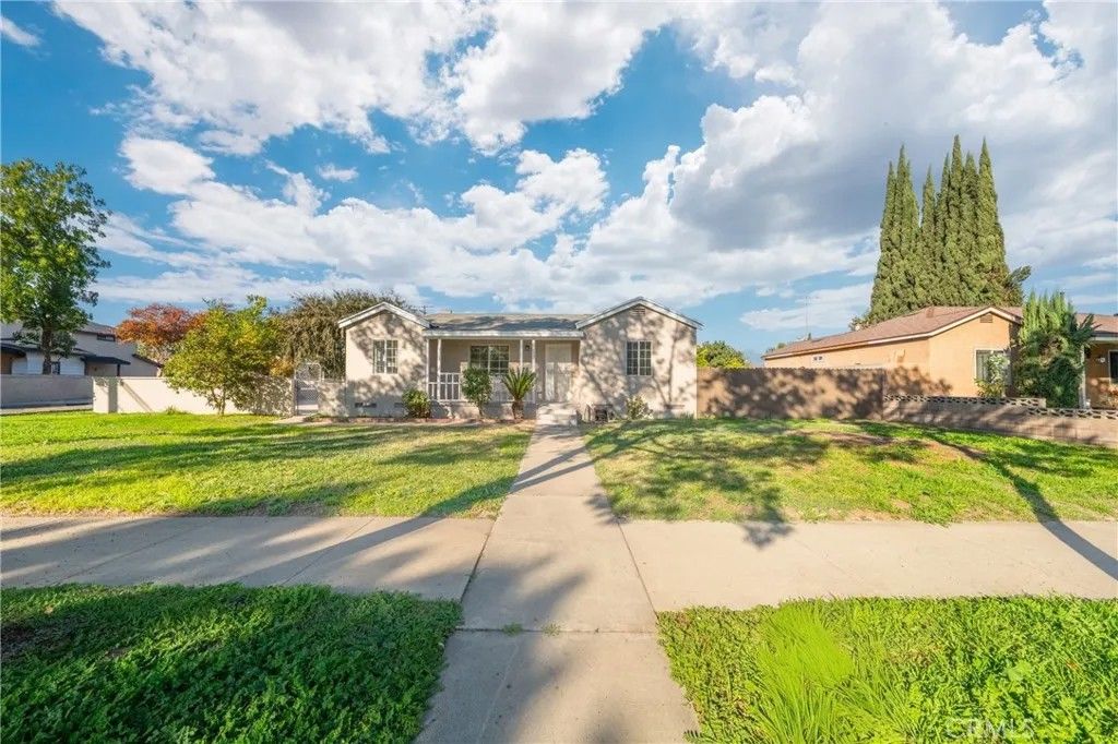 Photo of 772 W Maitland Street, Ontario, CA 91762 (MLS # SB25277424)