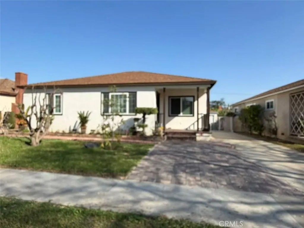 Photo of 1040 S El Molino, Alhambra, CA 91801 (MLS # TR26029914)