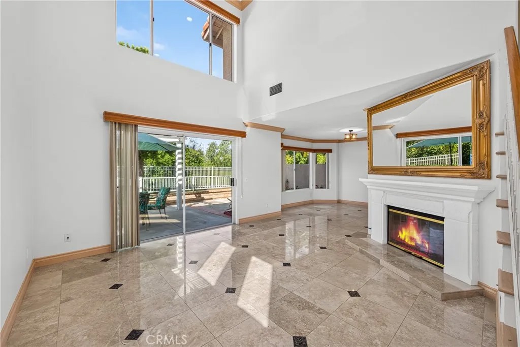 24336 Airporter Way