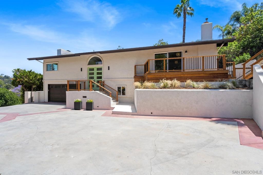 Photo of 4242 Avenida Gregory, Spring Valley, CA 91977 (MLS # 260007113)