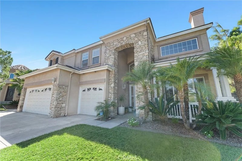4530 Edgewater Circle