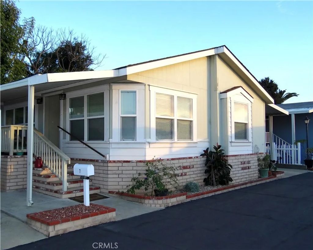 Photo of 1630 W Covina Blvd #7, San Dimas, CA 91773 (MLS # PW26010480)