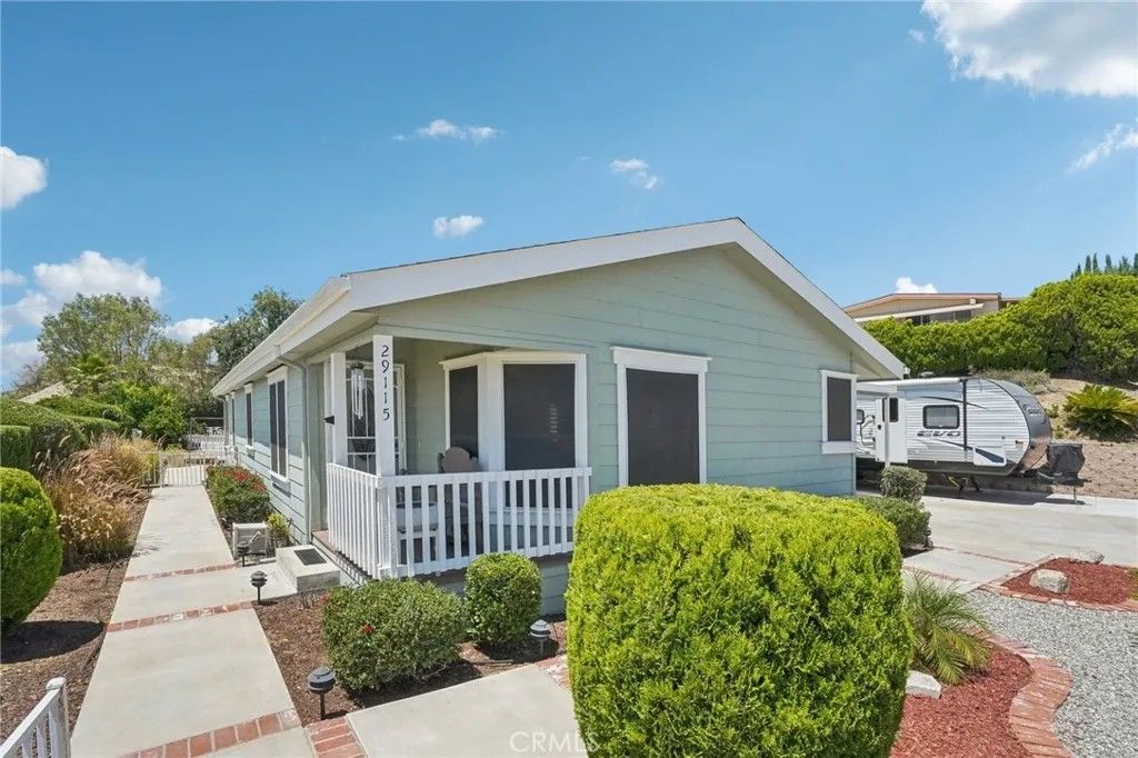 Photo of 29115 Via Princesa, Murrieta, CA 92563 (MLS # SW25221711)