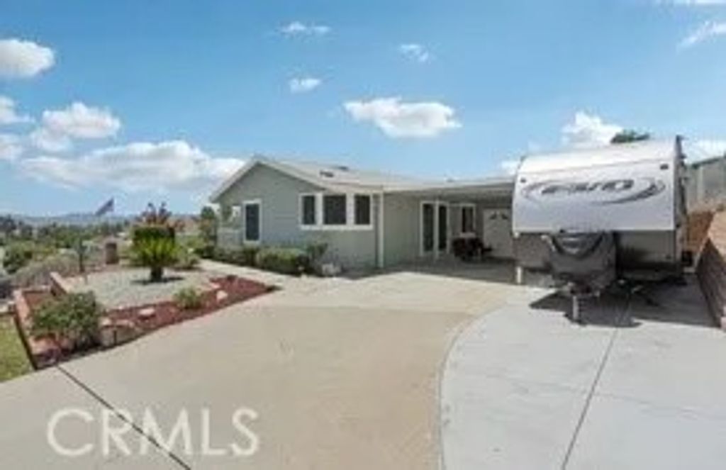 Photo of 29115 Via Princesa, Murrieta, CA 92563 (MLS # SW25221711)