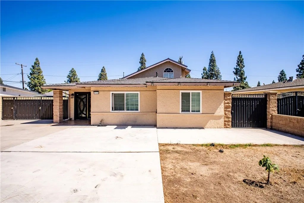 1133 S Harmon