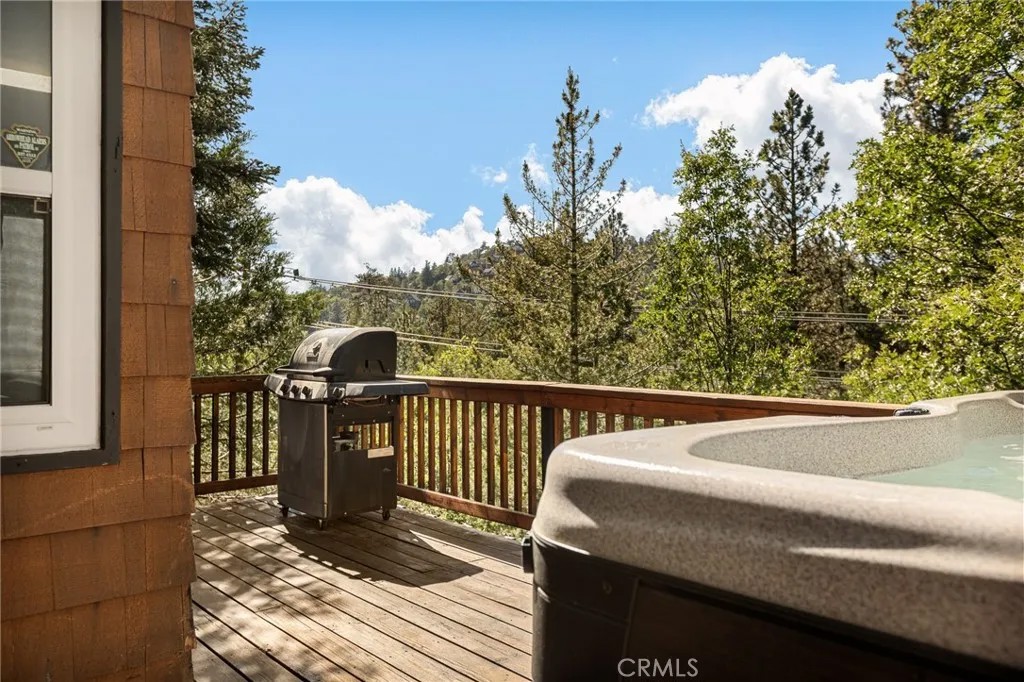807 Grass Valley