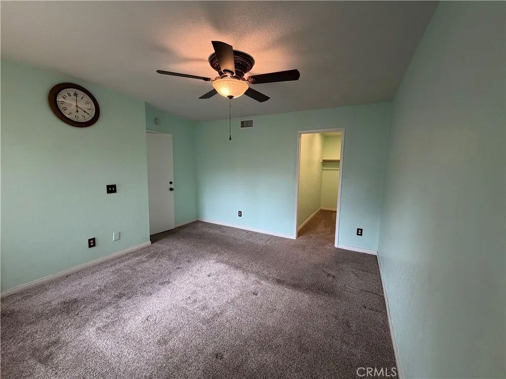 2110 Hawthorne Court