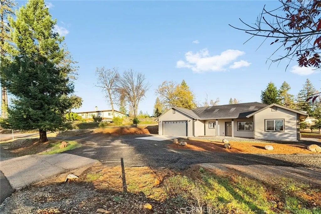 Photo of 2235 Stearns Road, Paradise, CA 95969 (MLS # SN25274061)