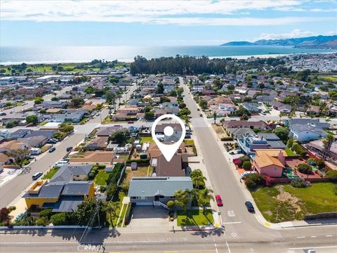 Tiny photo for 360 Ocean View Avenue, Grover Beach, CA 93433 (MLS # PI26093421)