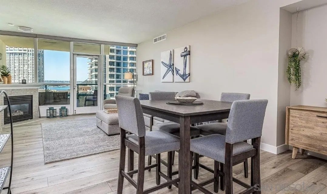 510 1st Ave 1605