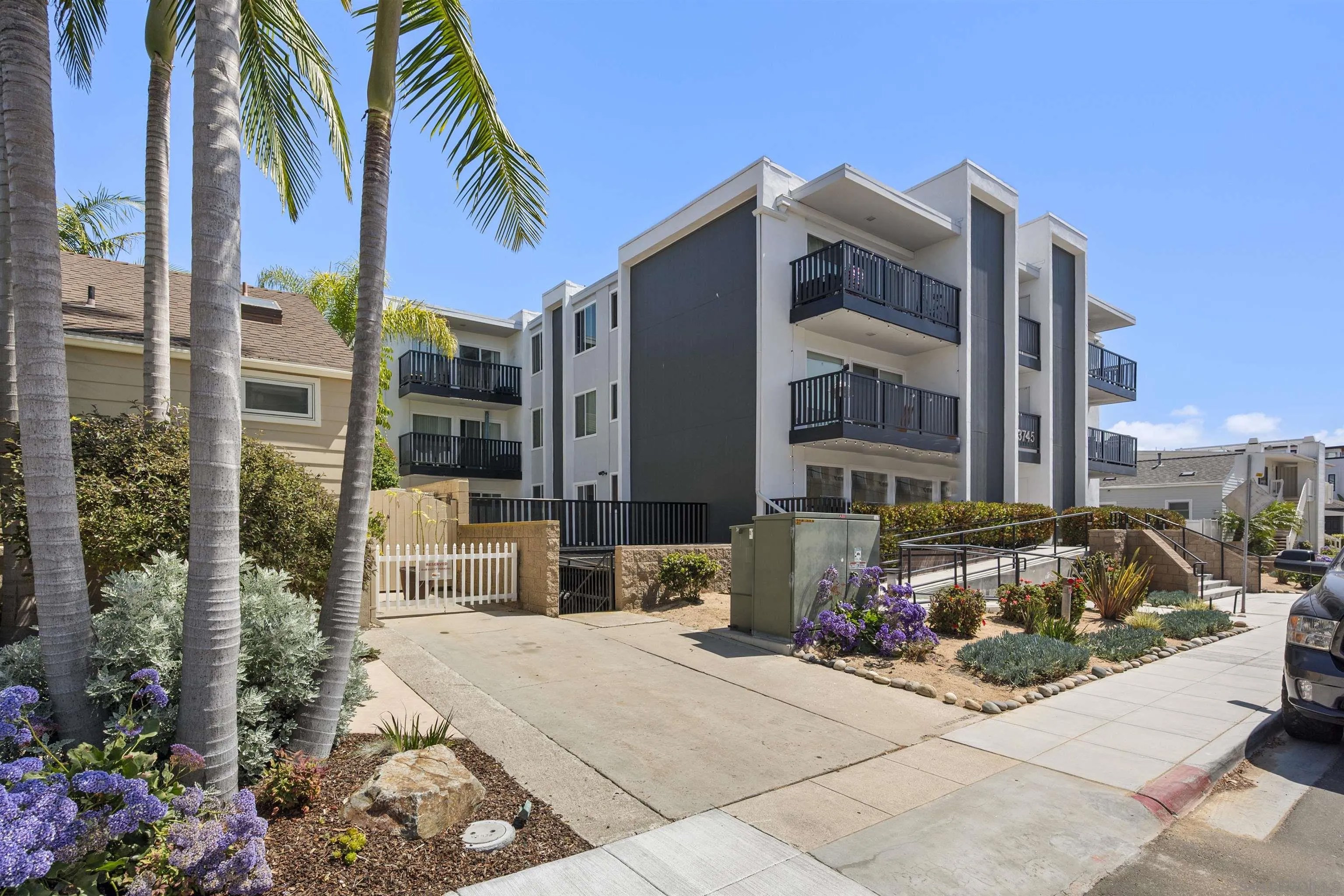 3745 Riviera Dr 1