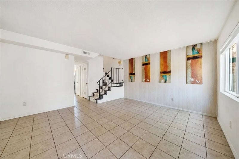 2564 Colgate