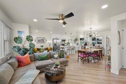 4615 Wendell St San Diego CA 92105