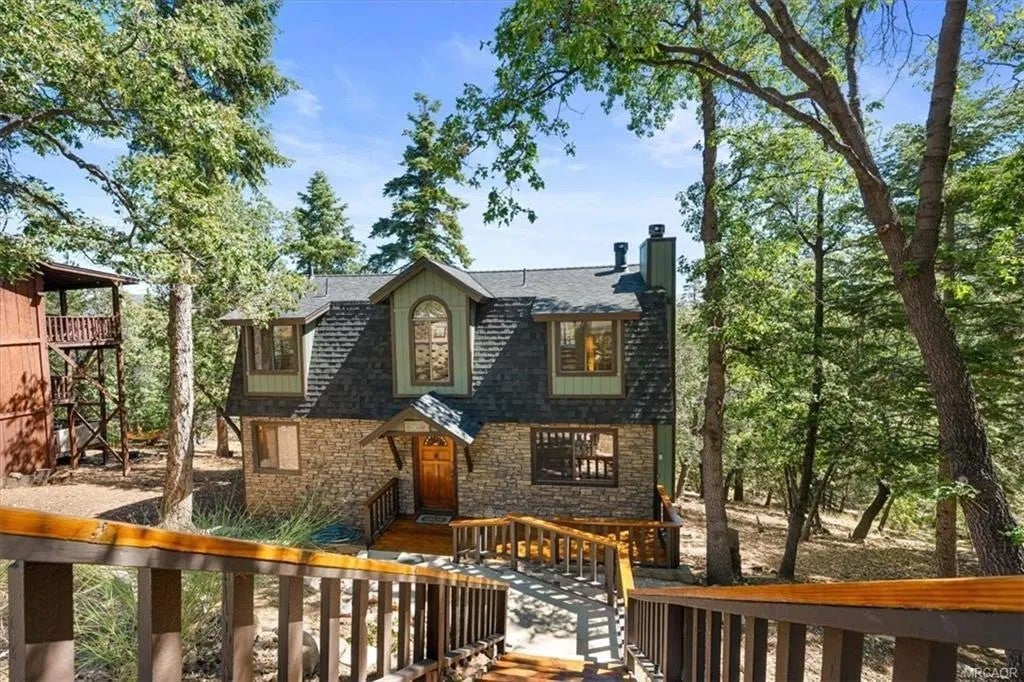 1550 Tuolumne Road
