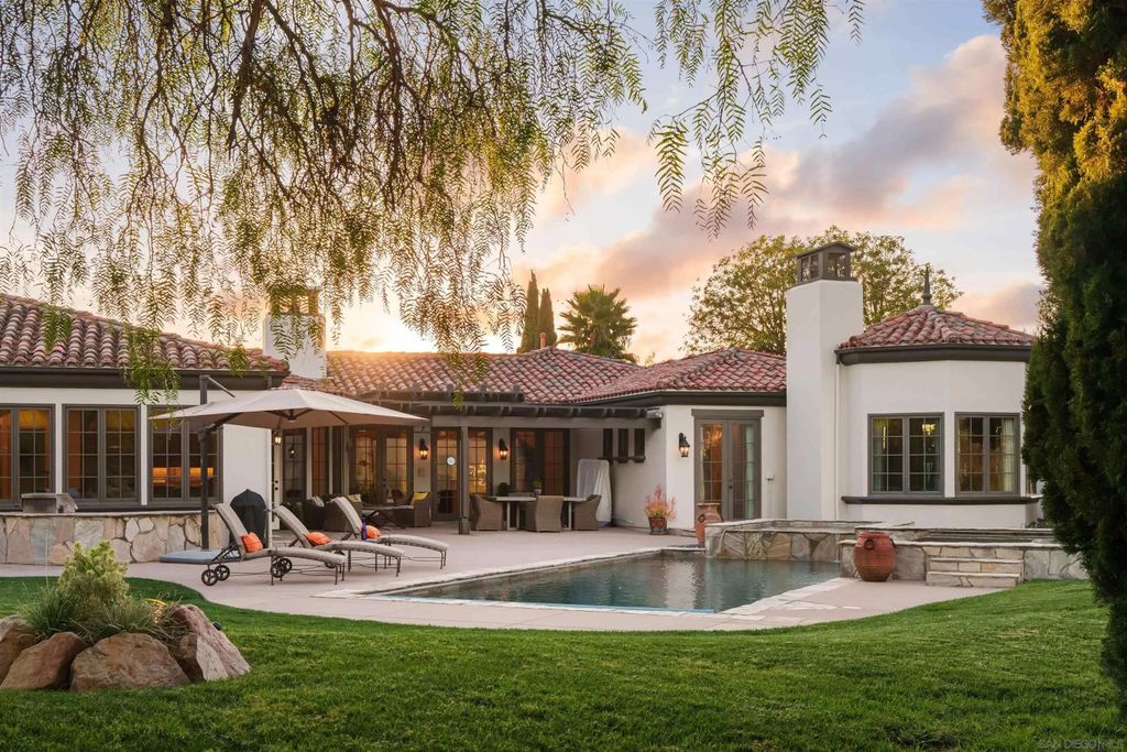 Photo of 6160 Avenida Del Duque, Rancho Santa Fe, CA 92067 (MLS # 260001977)