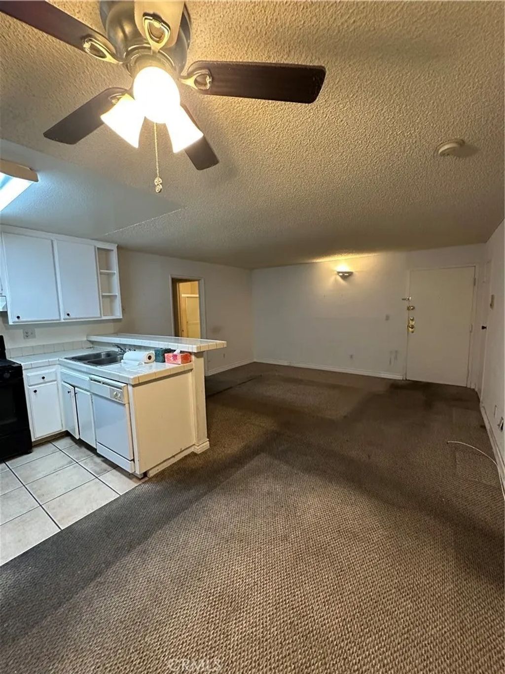 Photo of 18530 Hatteras Street #212, Tarzana, CA 91356 (MLS # SR25279277)