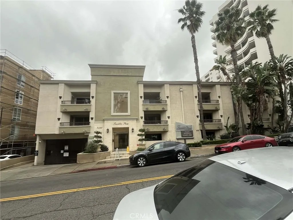 7230 Franklin Ave