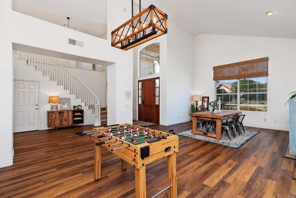 2034 Ridgecrest Place