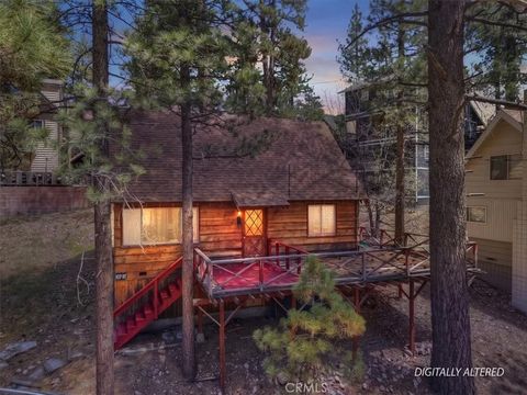 Photo of 1014 Cherokee ST, Fawnskin, CA 92333 (MLS # IG26090883)