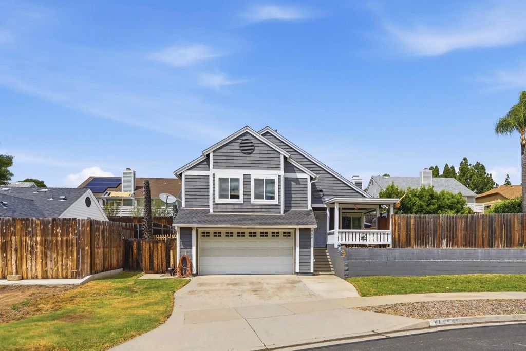 Photo of 956 Mariposa Place, Escondido, CA 92026 (MLS # 260008696)