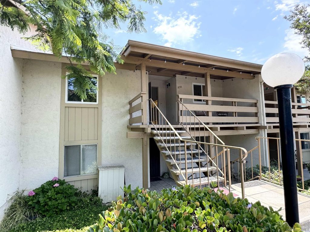 Photo of 1858 Fairway Circle, San Marcos, CA 92078 (MLS # 250041435)