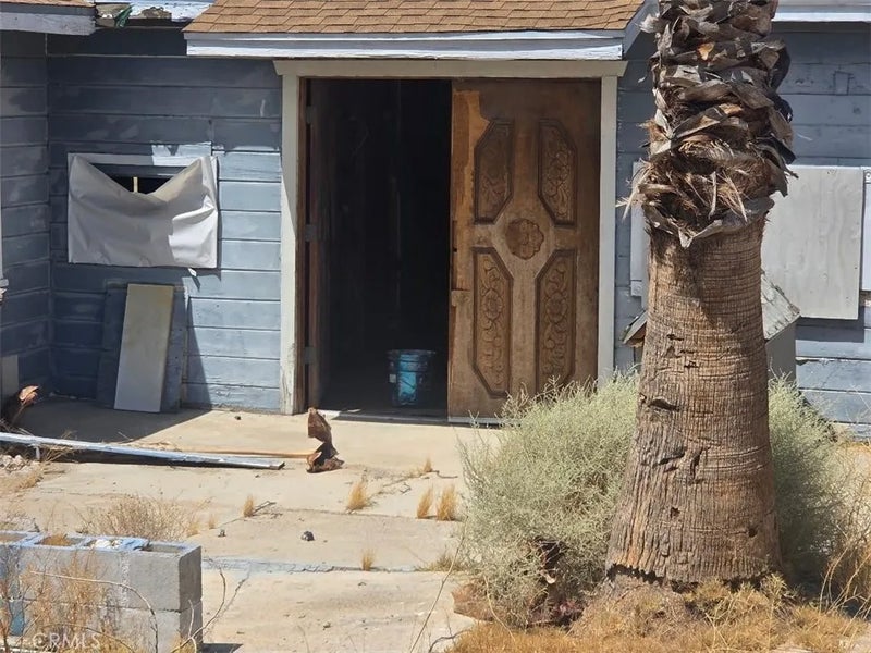 27376 Calico Drive