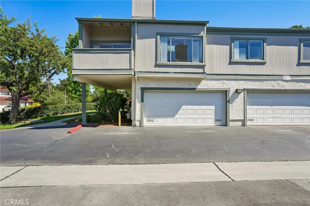 1100 Cleghorn e
