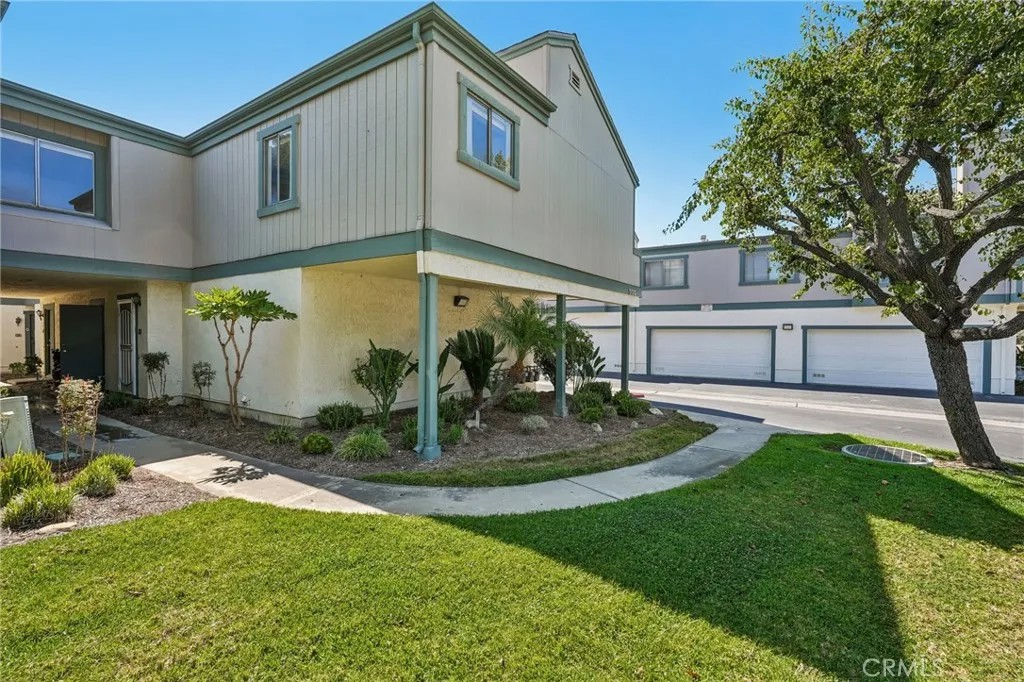 1100 Cleghorn e