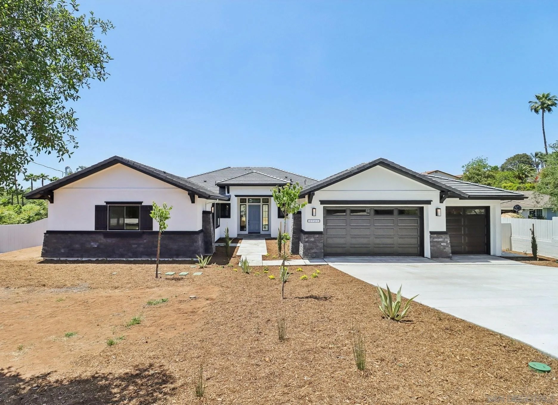2745 Alexander Dr