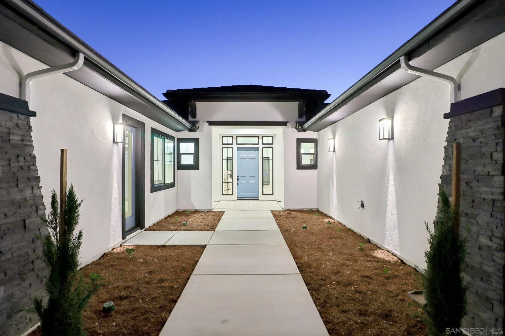 2745 Alexander Dr