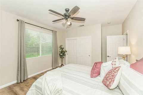 Tiny photo for 3046 Indianapolis Ave, Clovis, CA 93619 (MLS # FR25265065)