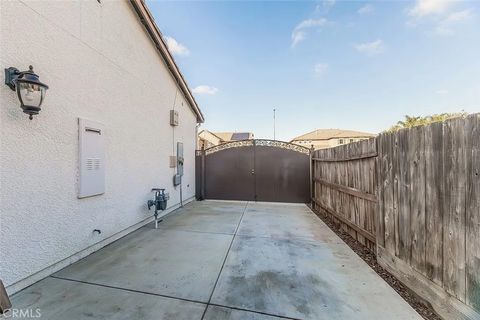 Tiny photo for 3046 Indianapolis Ave, Clovis, CA 93619 (MLS # FR25265065)