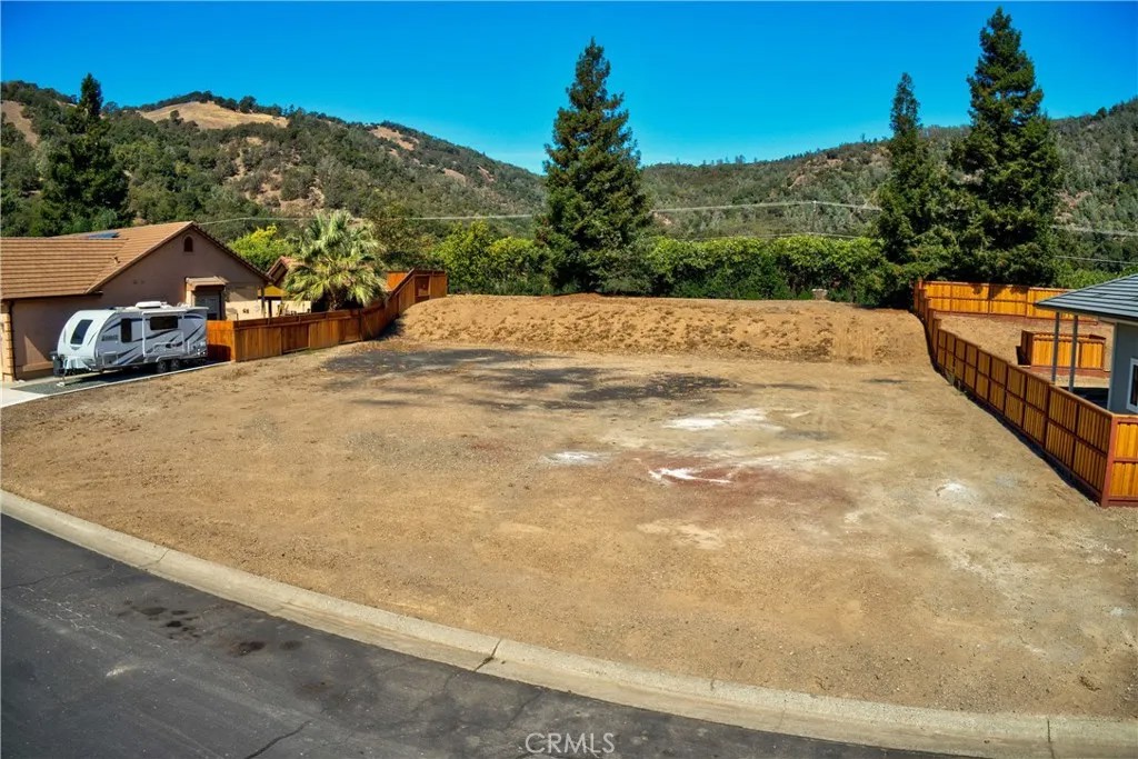 8456 Paradise Valley