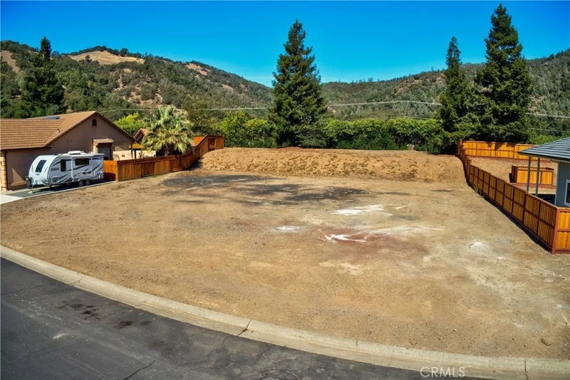 8456 Paradise Valley