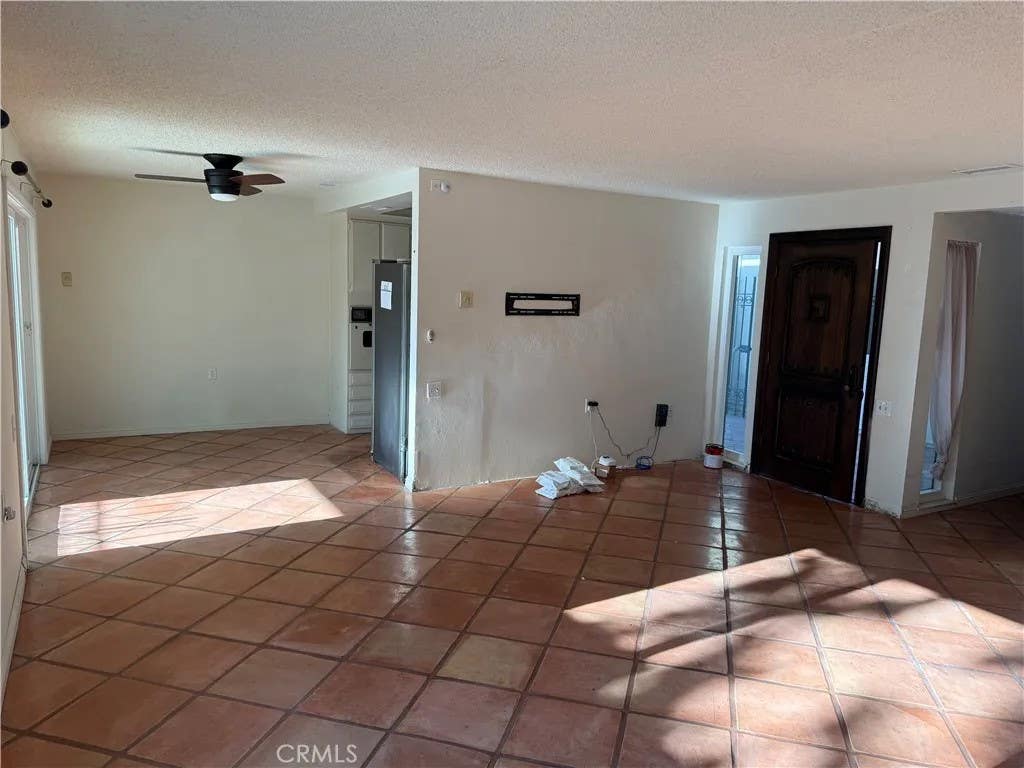 Photo of 2371 Via Mariposa #D, Laguna Woods, CA 92637 (MLS # OC26185698)