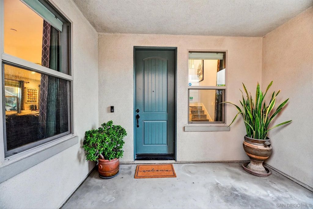 Photo of 971 Camino Levante, Chula Vista, CA 91913 (MLS # 260005637)