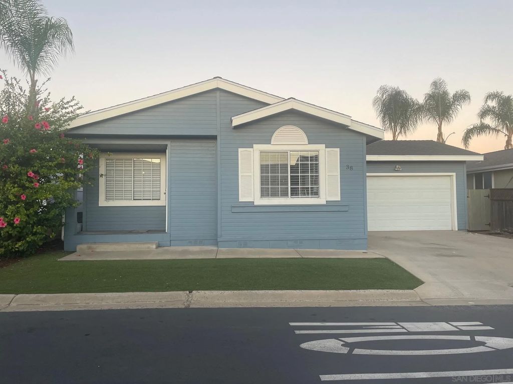 Photo of 15935 Spring Oaks Rd #38, El Cajon, CA 92021 (MLS # 250040672)